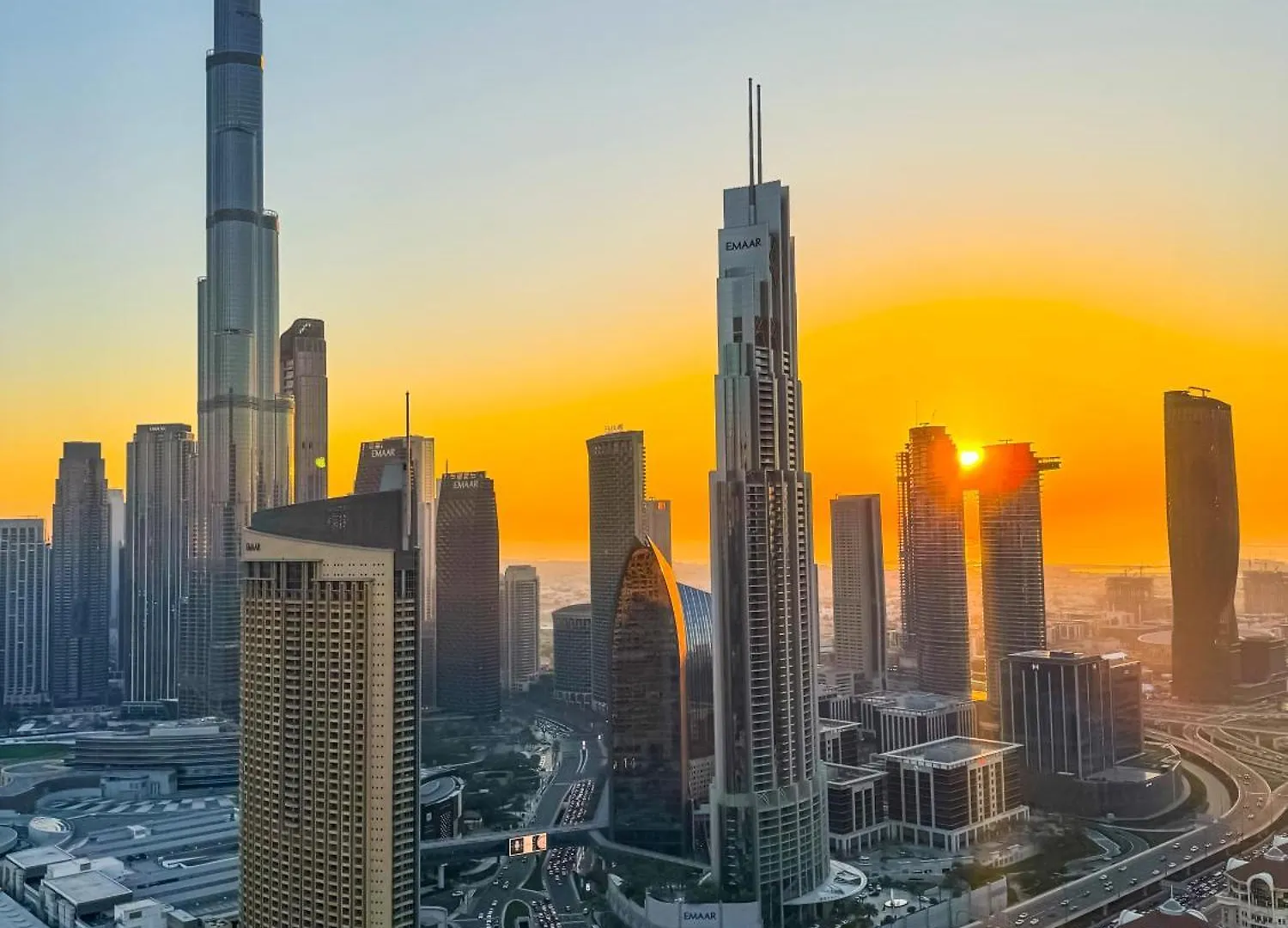 Burj Khalifa View, Luxury Two-Bedroom Residence, Playstation 5, Swimming Pool And Fitness Center Dubai 0*,  United Arab Emirates